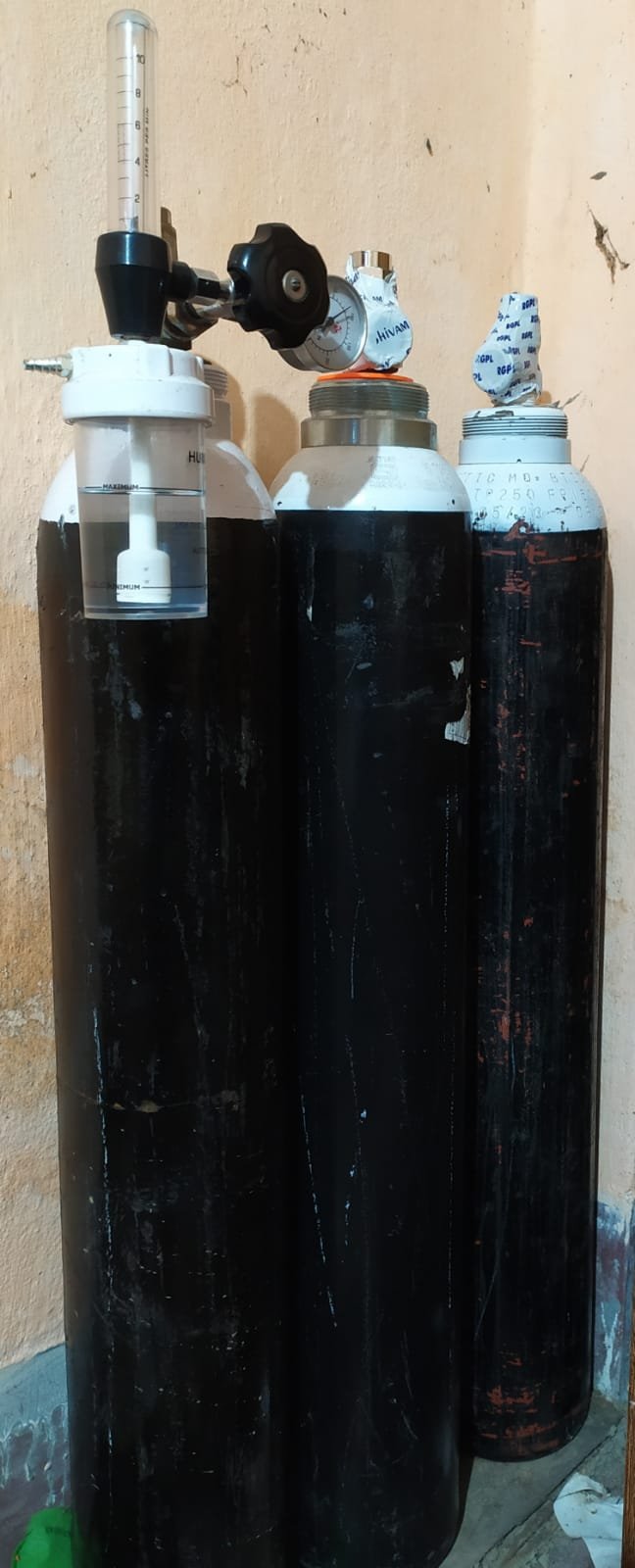 Oxygen Suppliers Kumar Sankar Bhattacharyya. in Dakshin Gobindapur